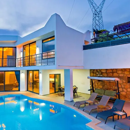 别墅 Seaview Luxury 5 Minutes Drive To The Center 卡尔坎
