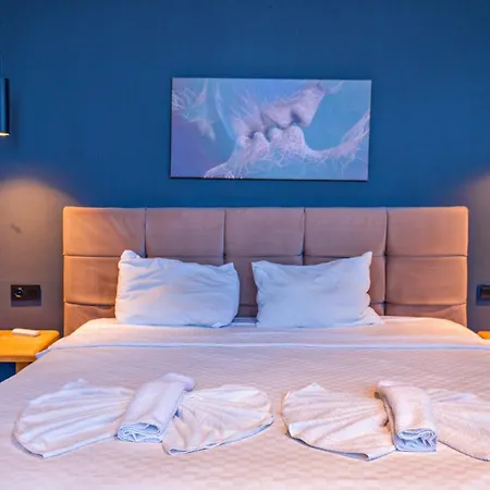 Seaview Luxury 5 Minutes Drive To The Center 卡尔坎