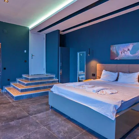 Seaview Luxury 5 Minutes Drive To The Center 别墅 卡尔坎