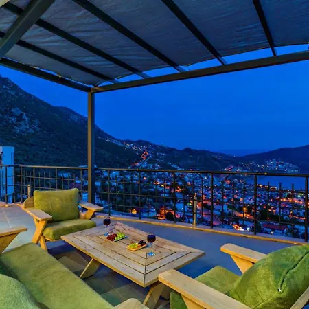 Seaview Luxury 5 Minutes Drive To The Center Вилла *